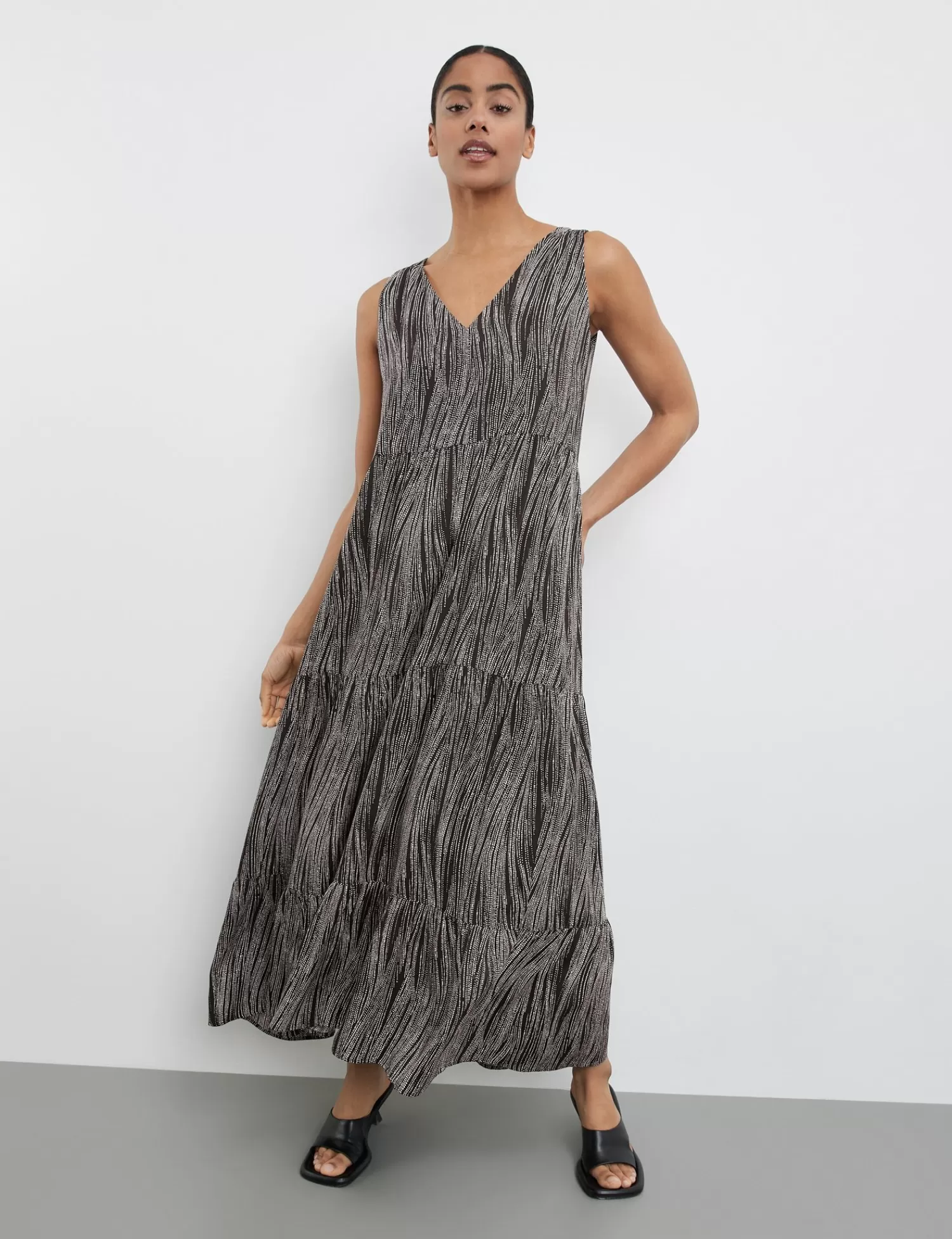 Fashion Armelloses Maxikleid Aus Satinierter Qualitat Damen Sommerkleider