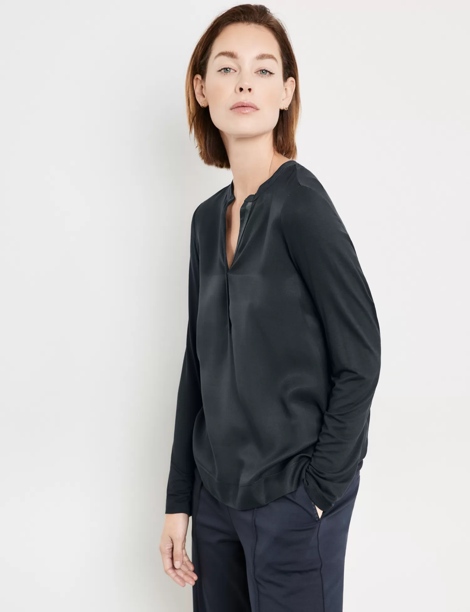 Shop Blusenshirt Mit Materialmix Damen Blusenshirts