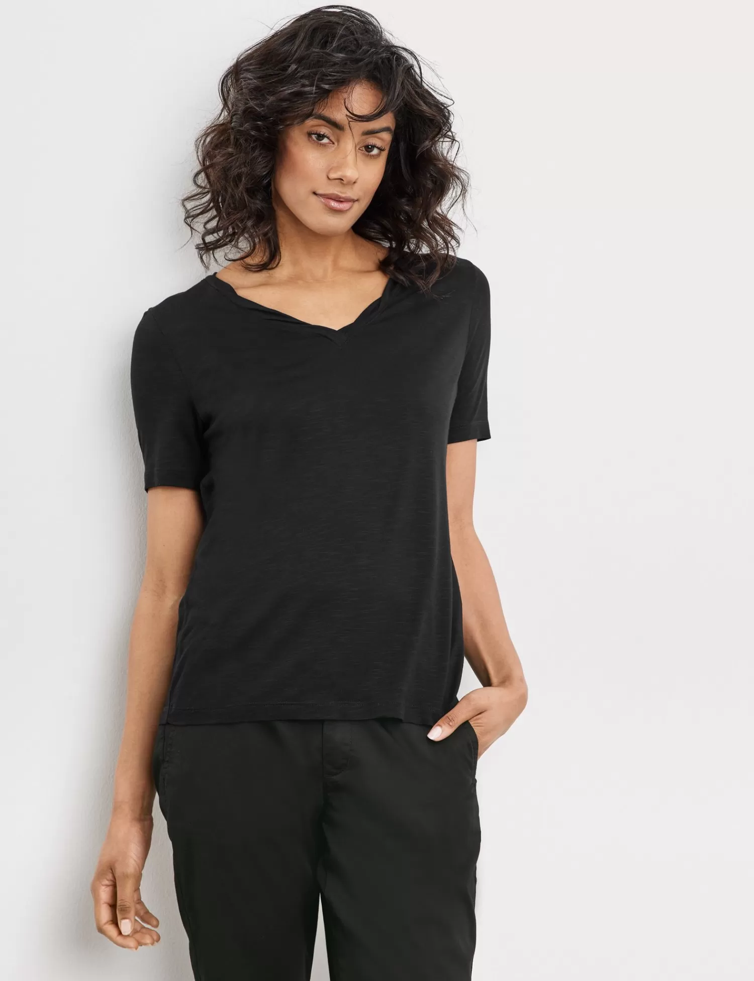 Outlet T-Shirt Mit V-Ausschnitt Damen Tops